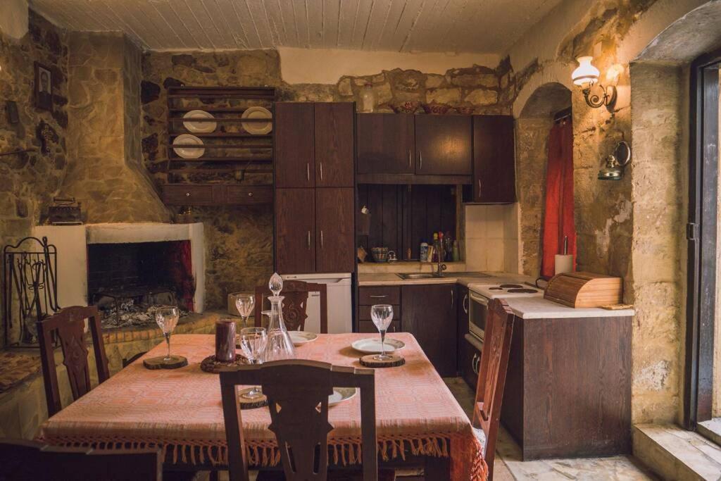 The Royal Stonehouse : Sophia Villa Vasiliki  Dış mekan fotoğraf